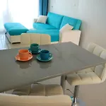 Blue In 5* Ceasar Apartament