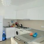 Blue In 5* Ceasar Apartament *