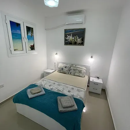 Appartement Blue In 5* Ceasar Trikomo